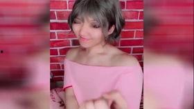 女装大佬视频国产,女装大佬视频引领潮流风尚